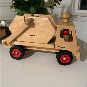 Fagus Skip Truck